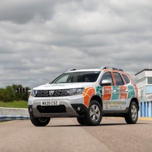 Dacia Duster Ambulance 2020 года  (UK)